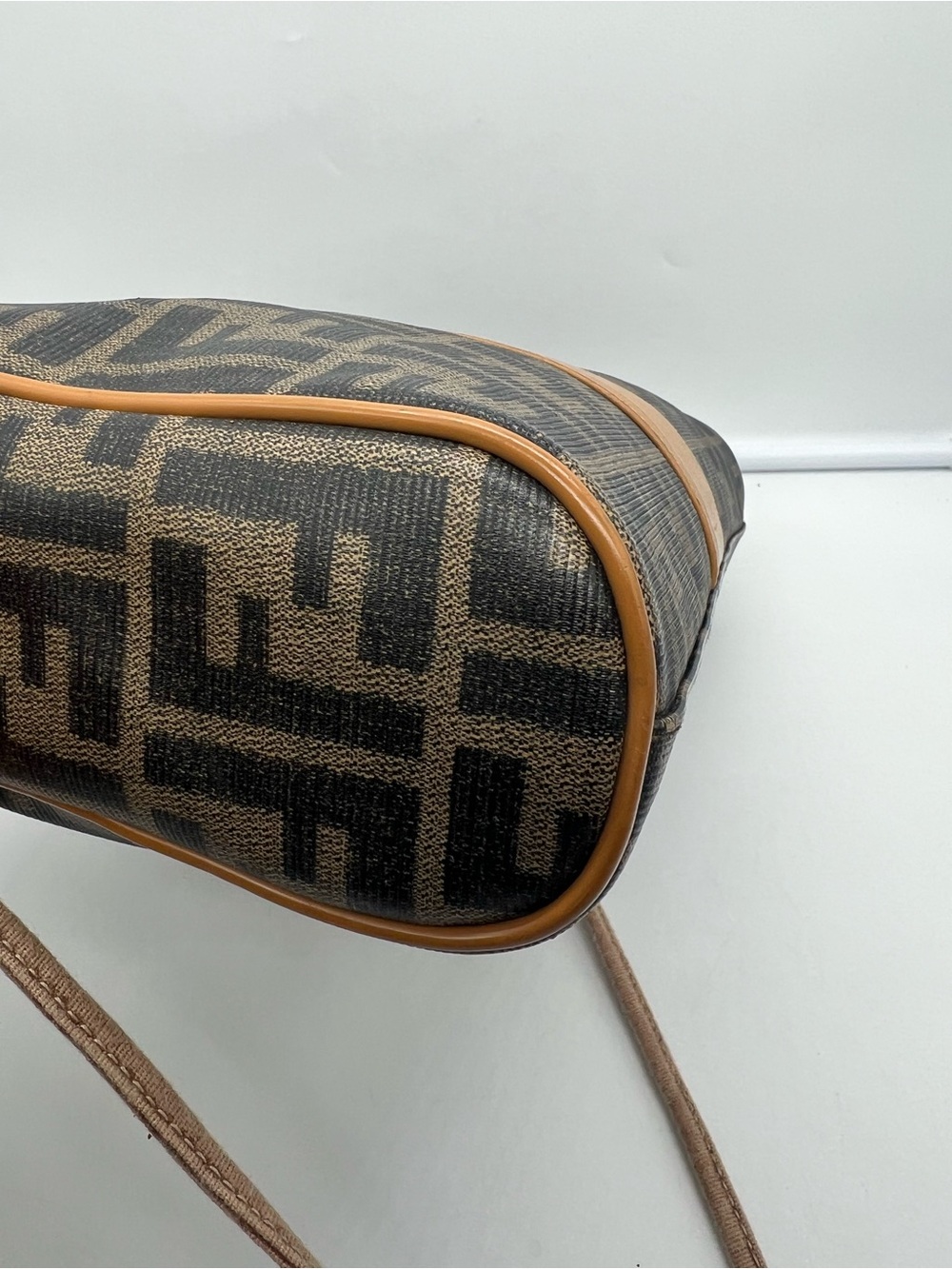 FENDI VINTAGE Zucca FF Monogram Coated Canvas Medium Tan Leather Trim Crossbody - Picture 9 of 17